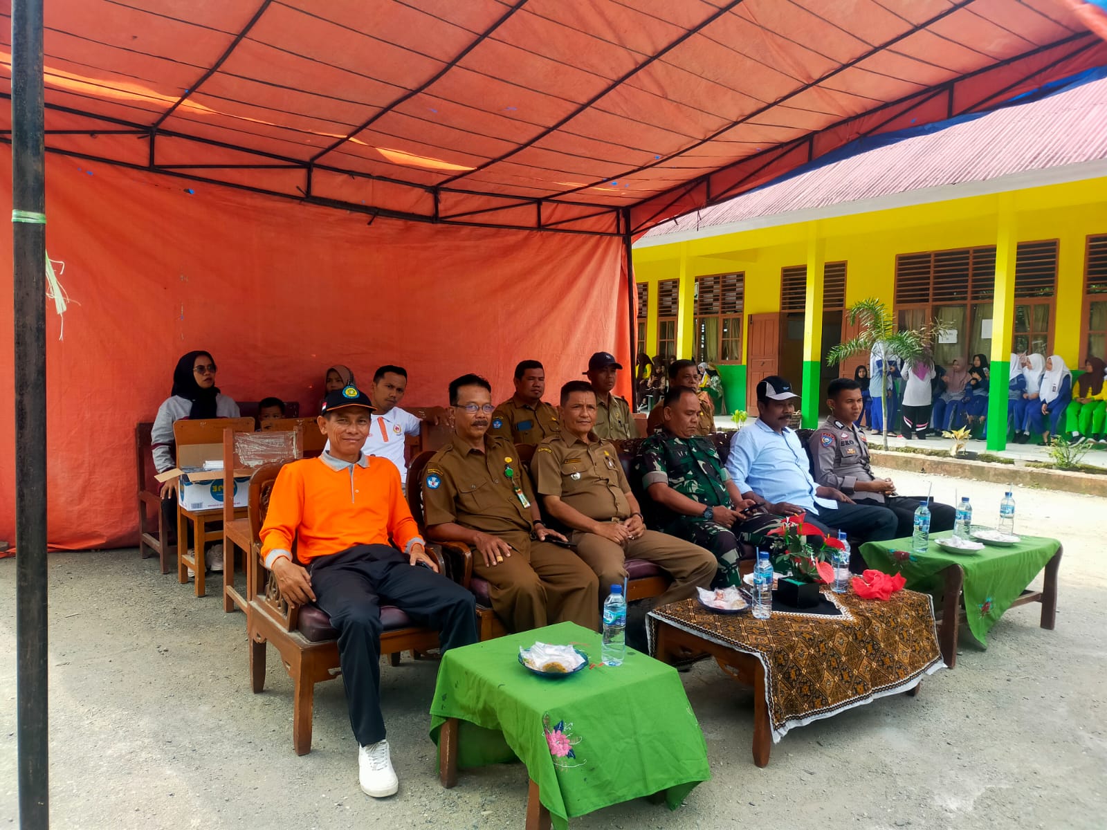 Pembukaan Turnamen Volly Ball Tingkat SMP Se-Kecamatan Bayang dan Bayang Utara